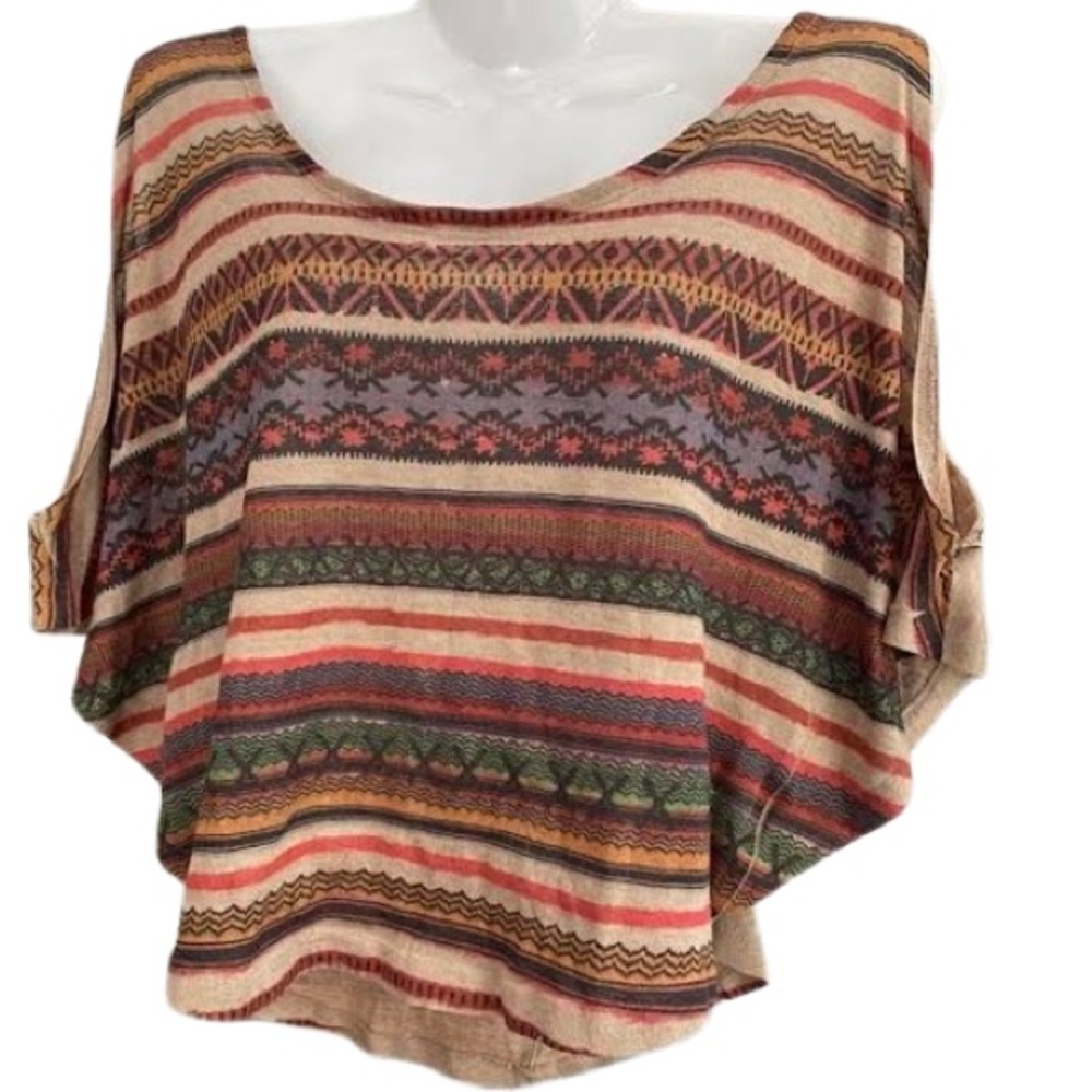 Indian Style Cropped Open Shoulder Butterfly Sleeve Love Scene